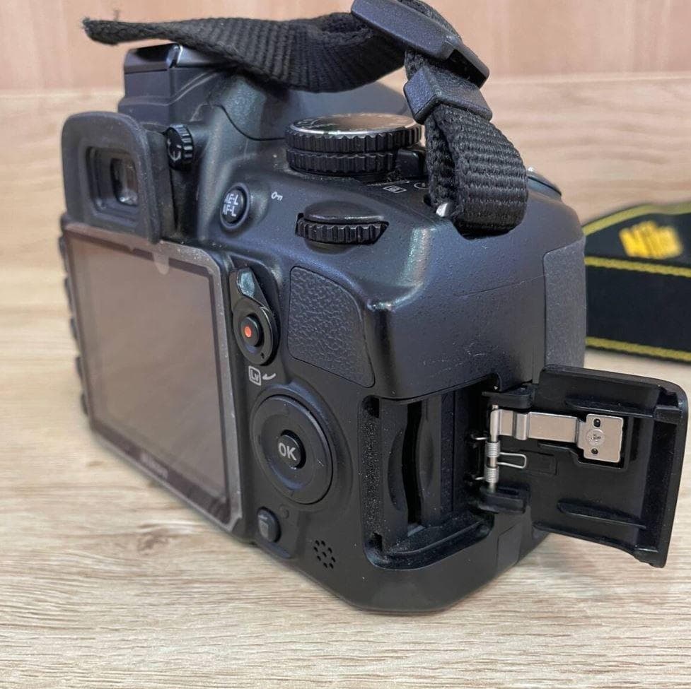 完動品✨ ニコン D3100 18-55mm セット 一眼レフ デジカメ