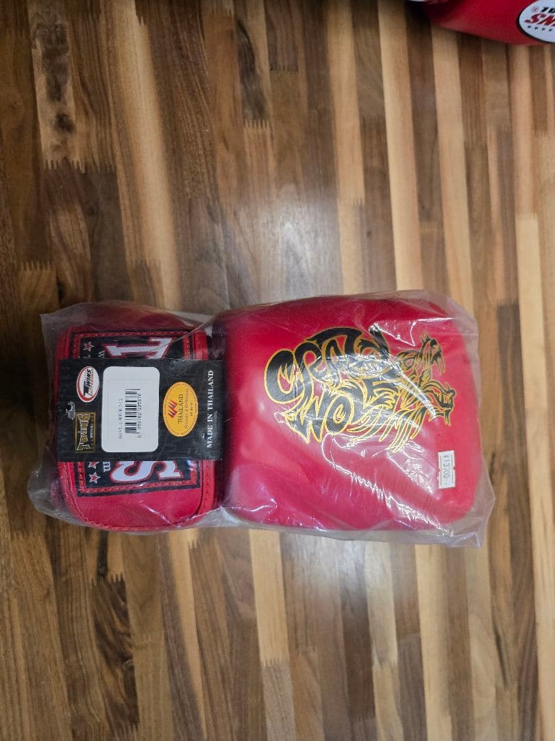 ま*ん様 TWINS Crazy Wolf ボクシンググローブ 12oz 3個セ