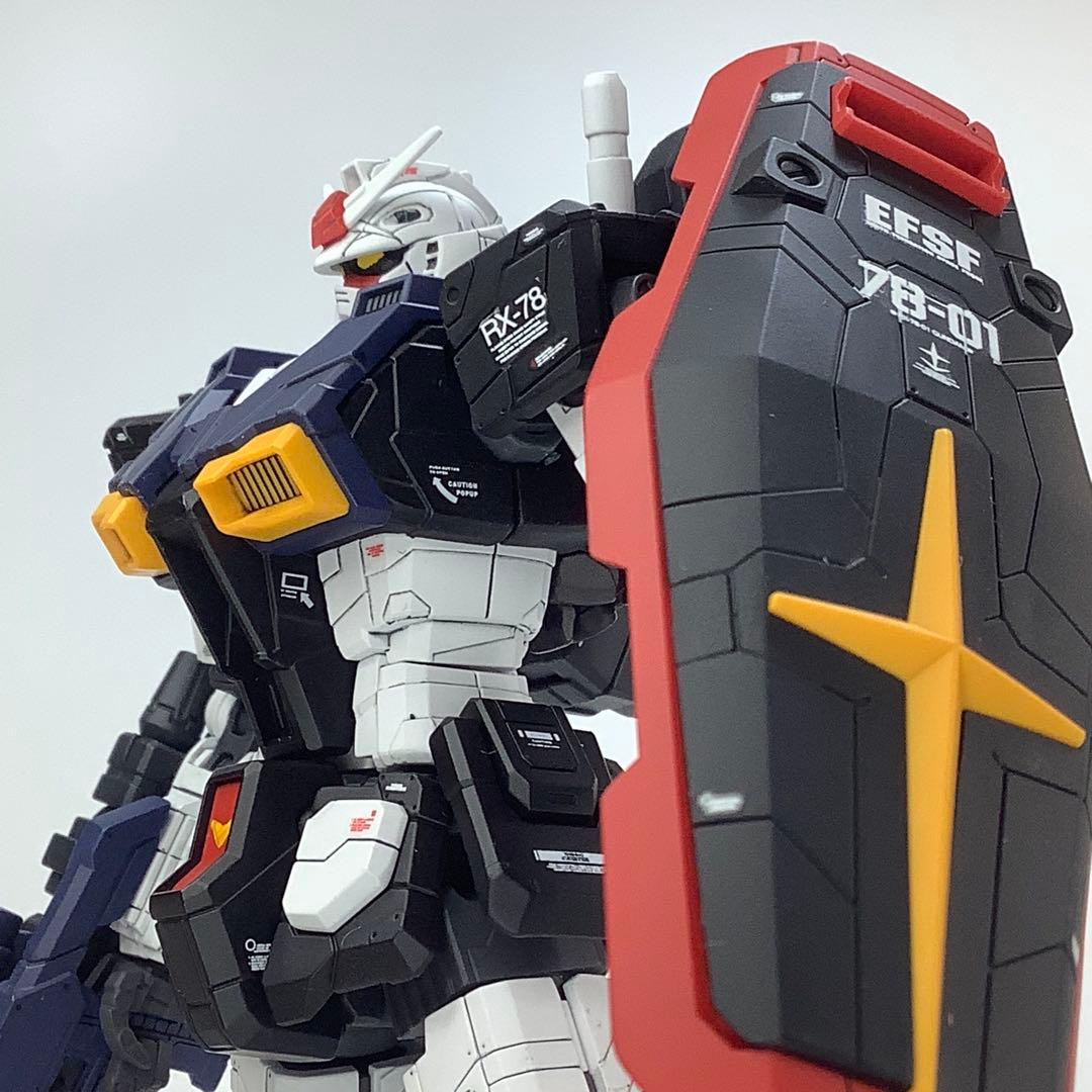 HG RX-78F00HMT 高機動型ガンダム　塗装済完成品