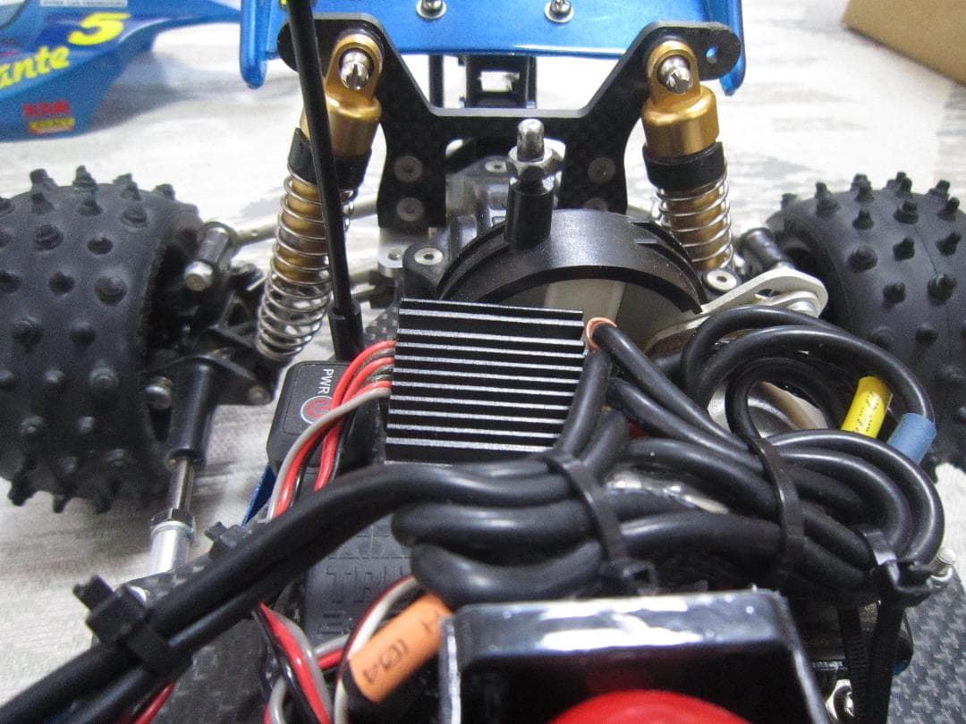 完全動作品 1/10 アバンテ ブラックスペシャル 改 2.4Ghz