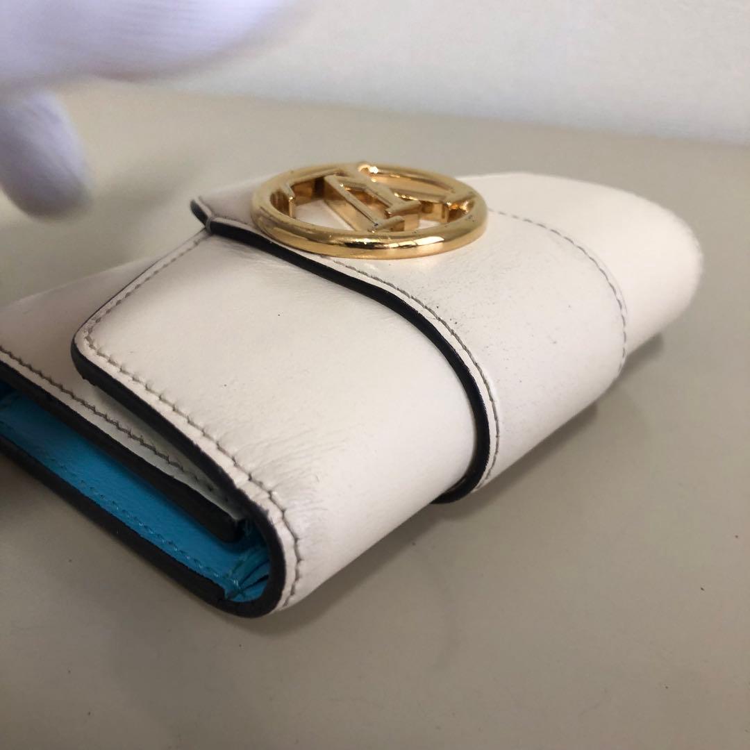 ルイヴィトン 3つ折財布　ポルトフォイユLVポンヌフコンパクト