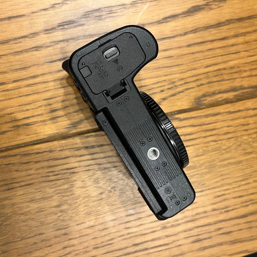 Nikon Z30 ミラーレスカメラ 本体 バッテリー2個付き