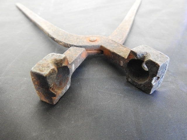 玉造　１．２ｃｍ　鉄製　M１４７３