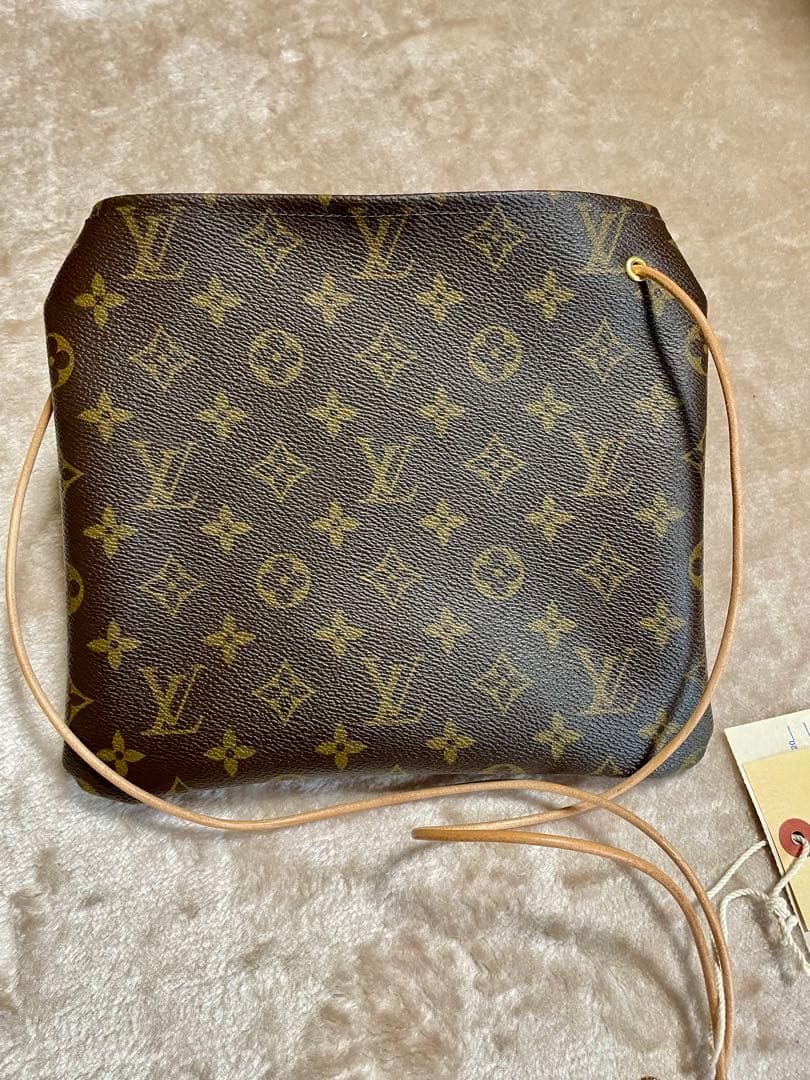 ◆新品未使用　◆h.myriad サコッシュ　ショルダーポーチ