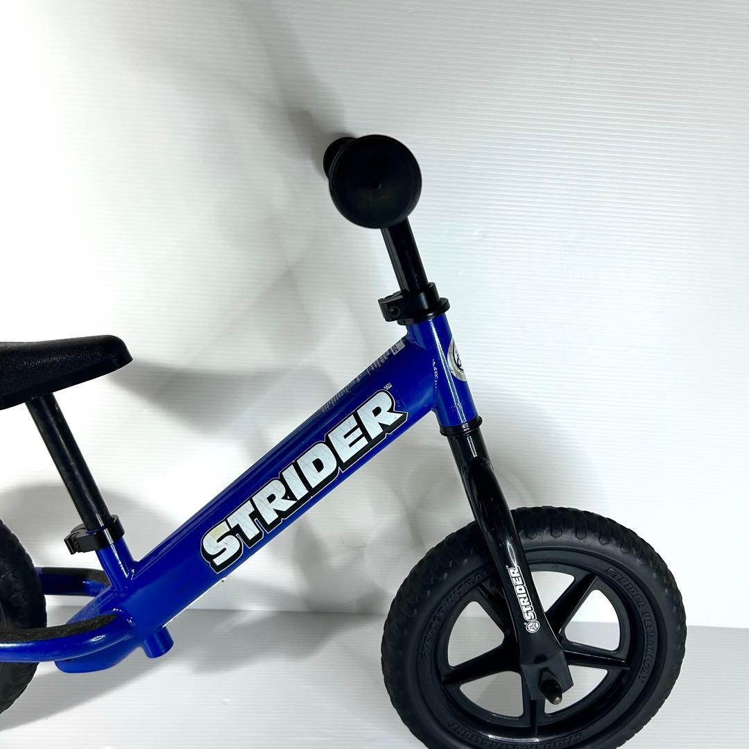 美品☆ストライダー クラシック 12 キックバイク ブルー 補助なし