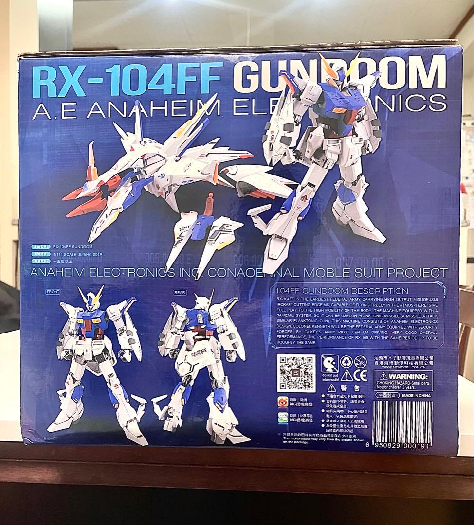 海外製　RX-104FF GUNDOOM 1/144 素組み　プラモデル