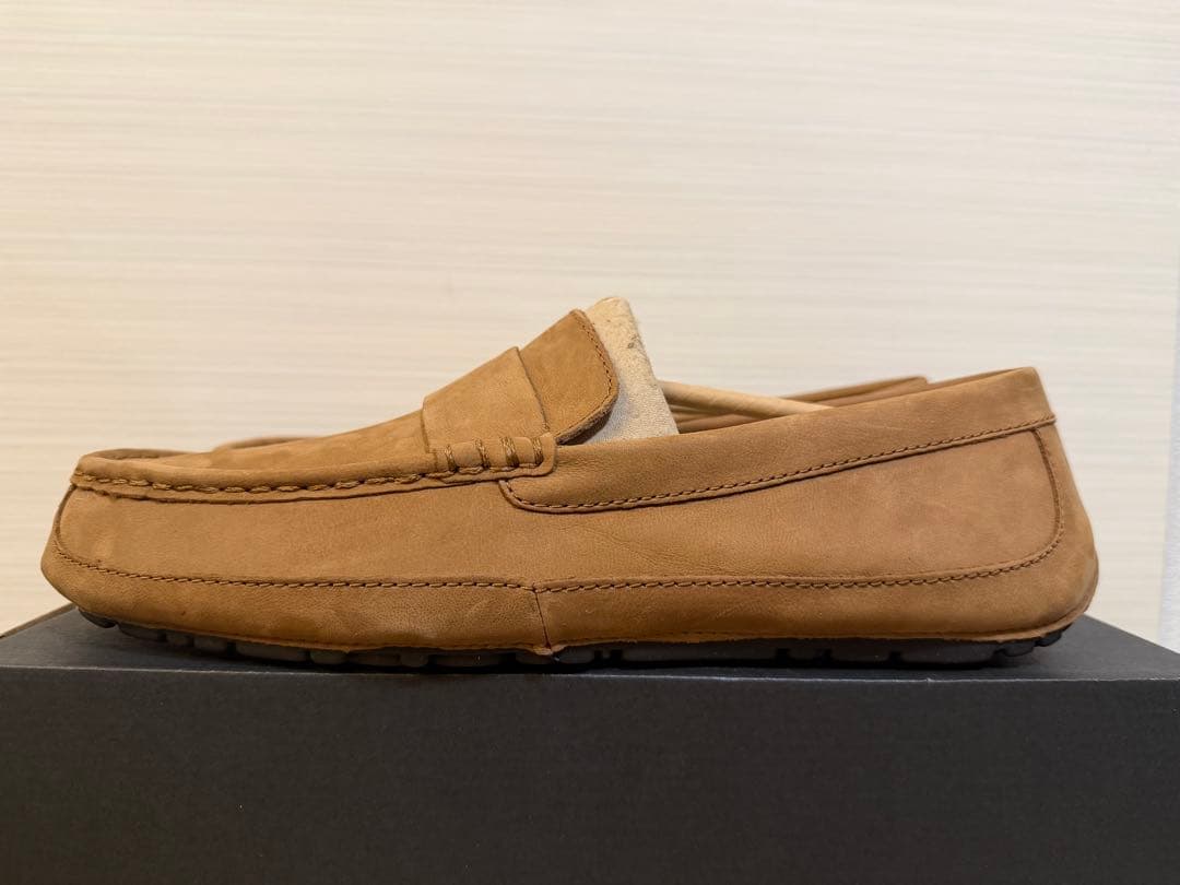 訳あり特価！UGG ベージュ モカシン　スリッポン　ドライビング