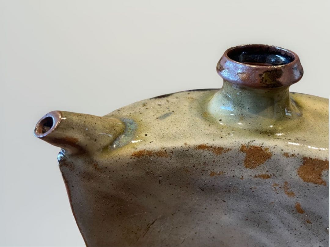 沖縄伝統工芸家　人間国宝　金城次郎作　魚文抱瓶