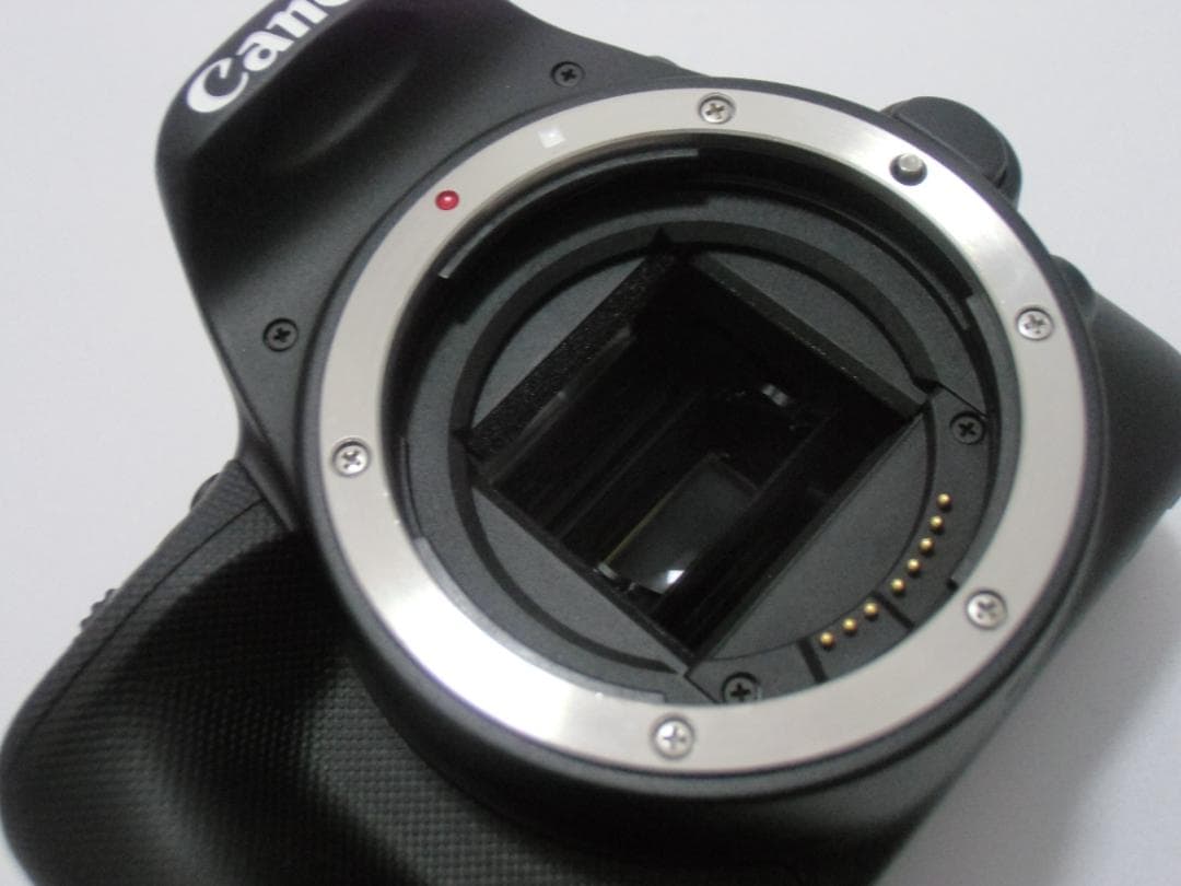 Canon EOS Kiss X7 レンズ付き　B034