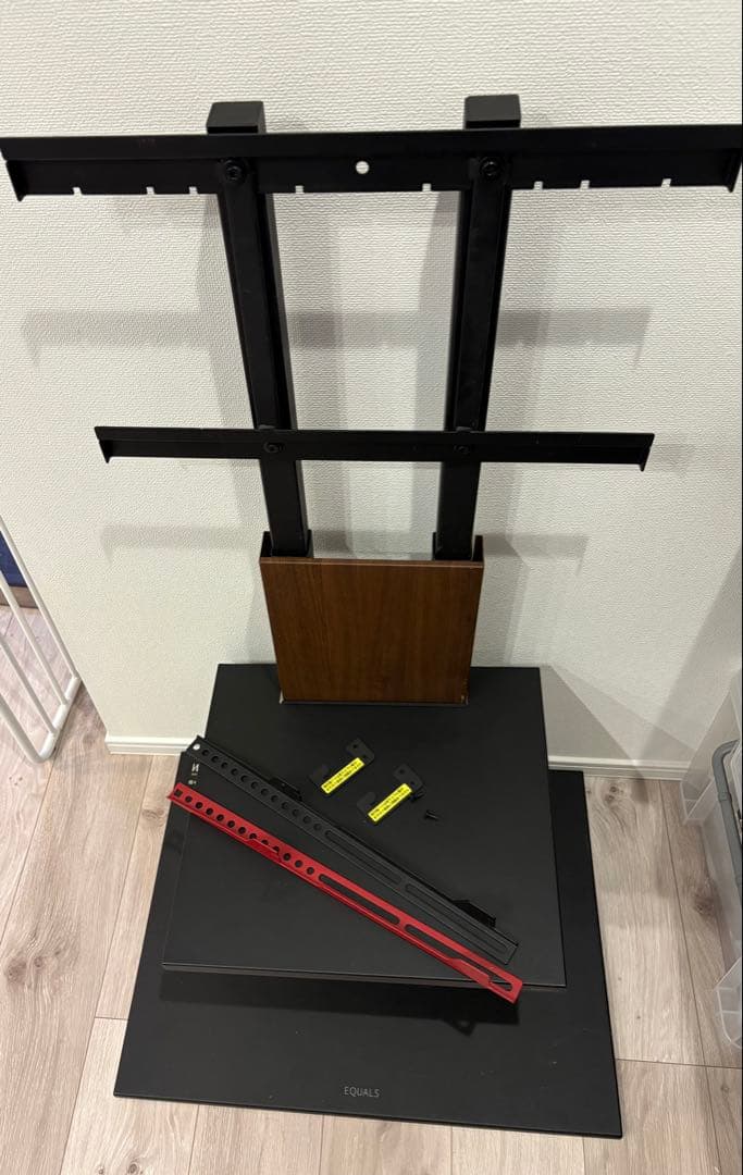 EQUALS WALL 壁寄せテレビスタンド 小台付き