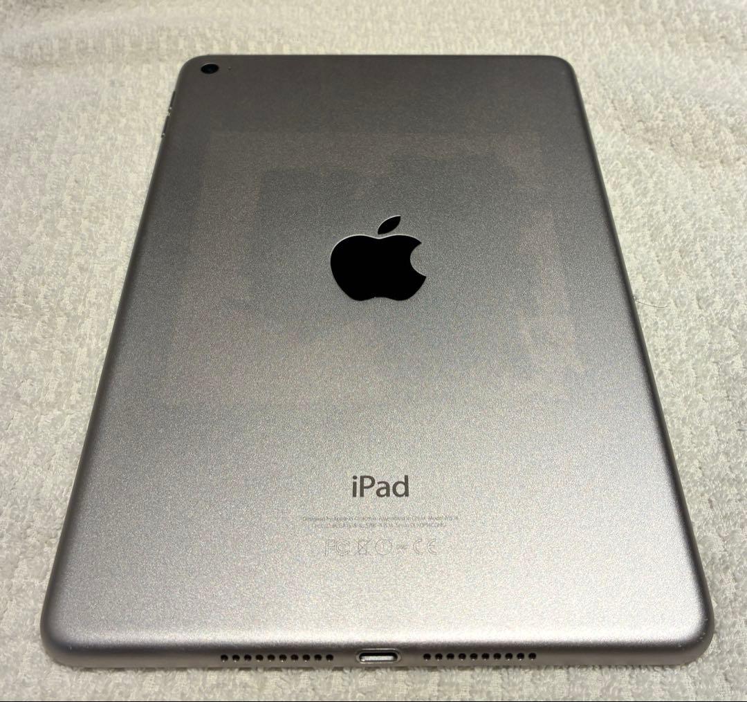 iPad Mini 4 スペースグレー 128GB Wi-Fiモデル