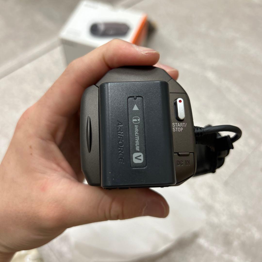 お*し様 SONY HDR-CX680 ビデオカメラ