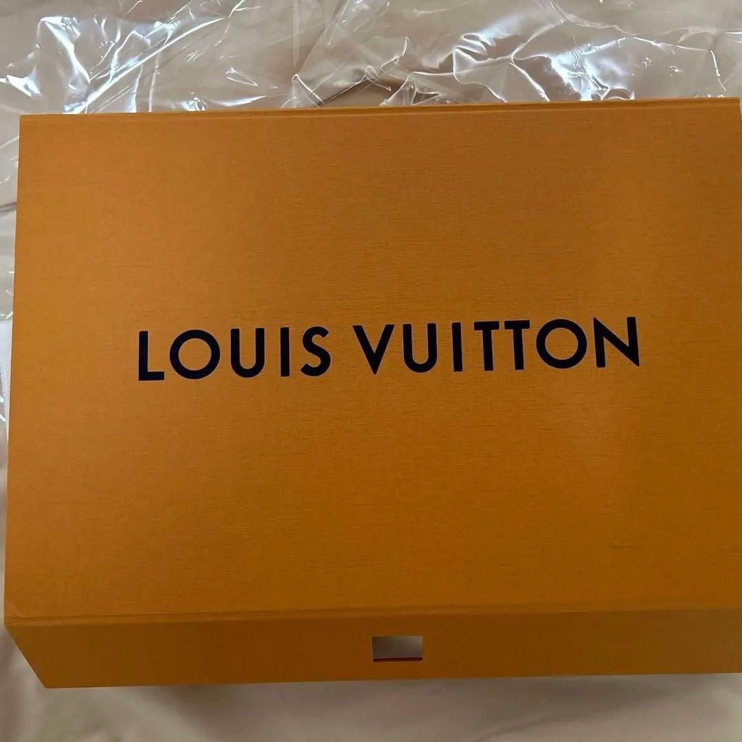 ルイヴィトン　マフラー・LV メダリオン　M79213