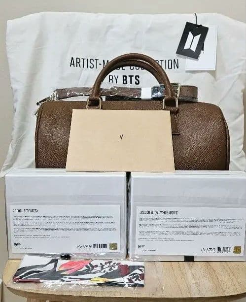 BTS ボストンバッグ ブローチセット アーティストメイト テヒョン