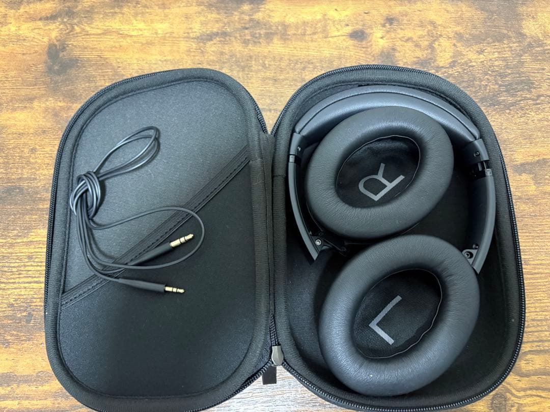 Bose ワイヤレスヘッドホン キャリングケース付き