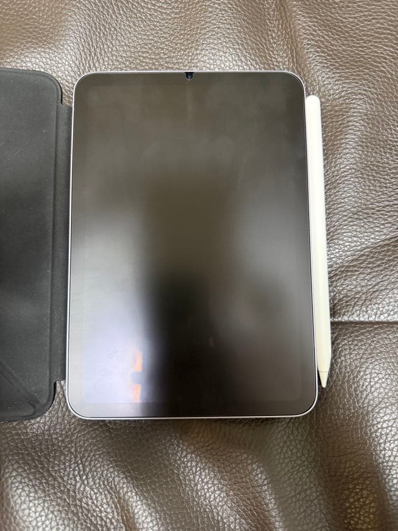 美品 iPad mini 7 (A17Pro) 128GB PITAKAケース付