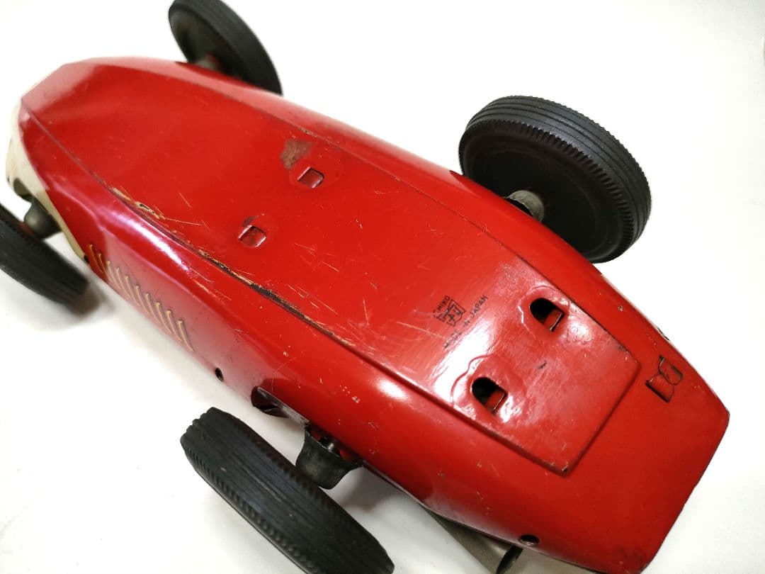 レーシングカー ブリキの自動車