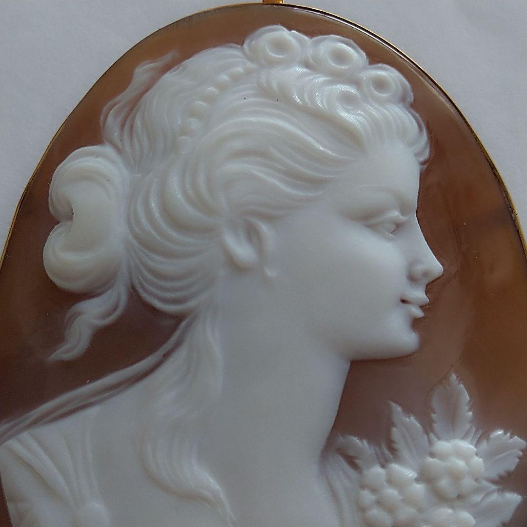 ✤作家ものシェルカメオブローチ&ペンダント✤18金✤2way✤凛として✤