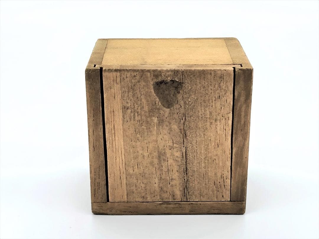 【 鹿角造 厨子入水瓶観音 】　携行仏　豆観音　桐箱付き