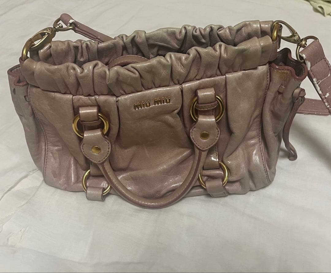 ピンク ギャザー付きハンドバッグ miumiu