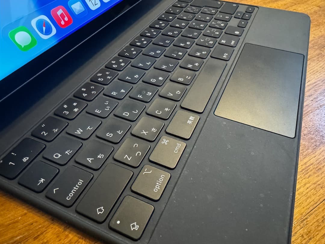 【値下げ】iPad Pro (第５世代) 1TB + Magic キーボード