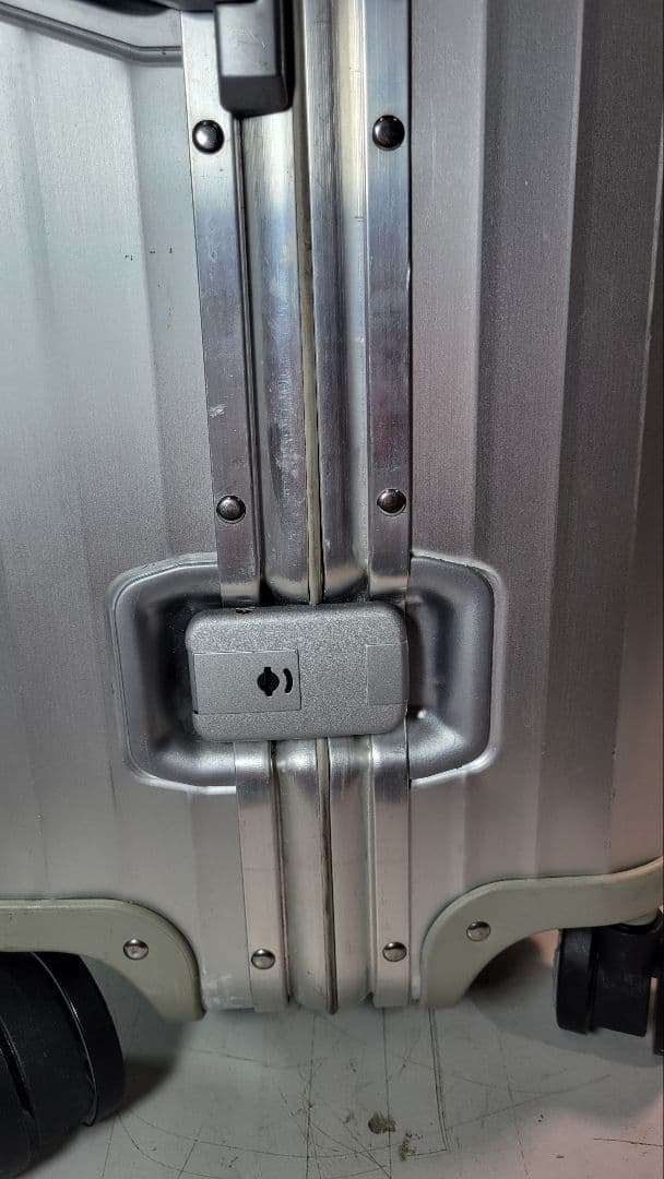 RIMOWA(リモワ) キャリーバッグ トパーズ 932.77 シルバー /4輪