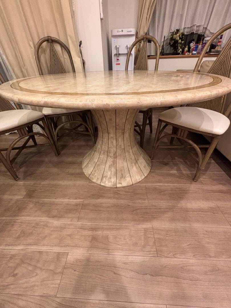 SALE‼️大理石調ダイニングテーブル(テーブルクロス付き)希少品❗️