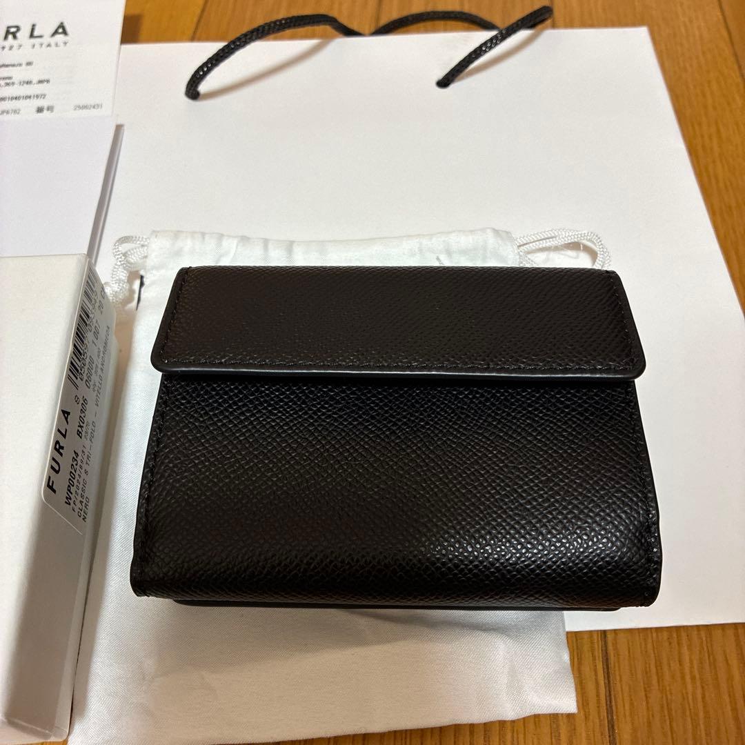 ★ banboo ★FURLA ブラック 三つ折り財布