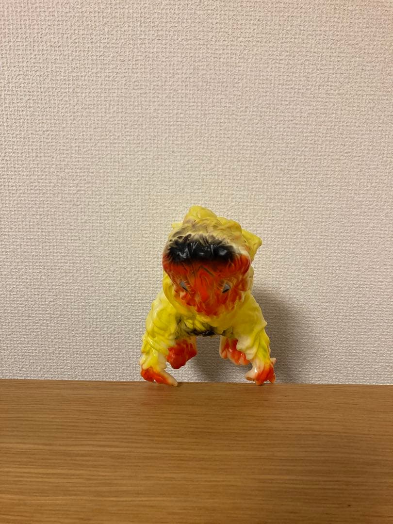 ブルマァク　ヘドラ　蓄光