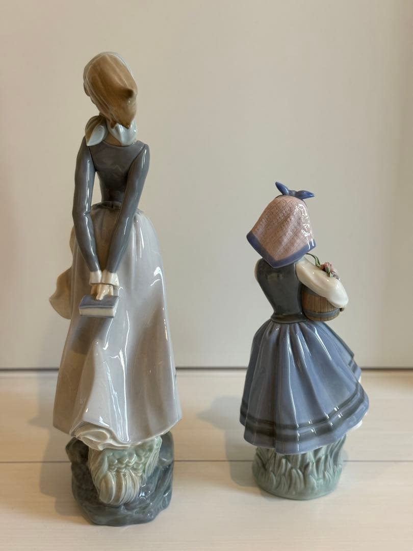 リヤドロ　海のそよ風　少女と花　美品