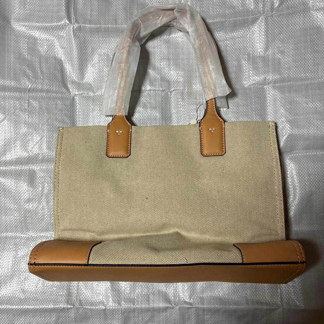 トリーバーチデカロコハンドバッグベージュ
