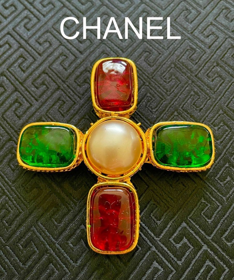 a*e様 CHANEL シャネル 23 グリポア フェイクパール　ブローチ