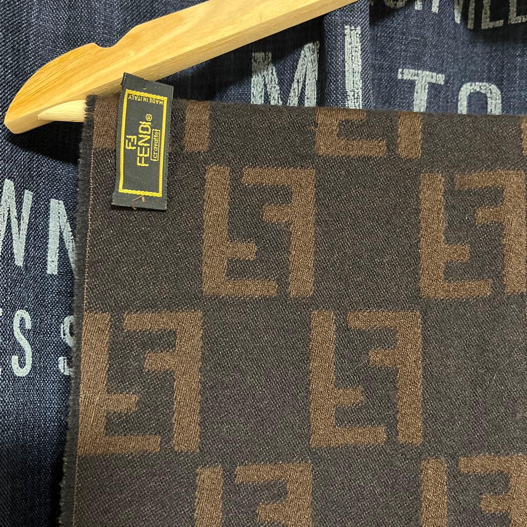 【FENDI】フェンディ ウール100% マフラー 茶×黒