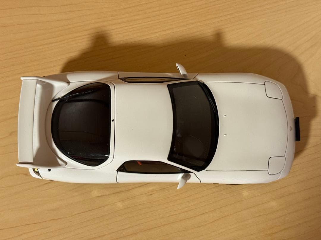 y*.様 Mazda RX-7 1/18スケール ホワイト