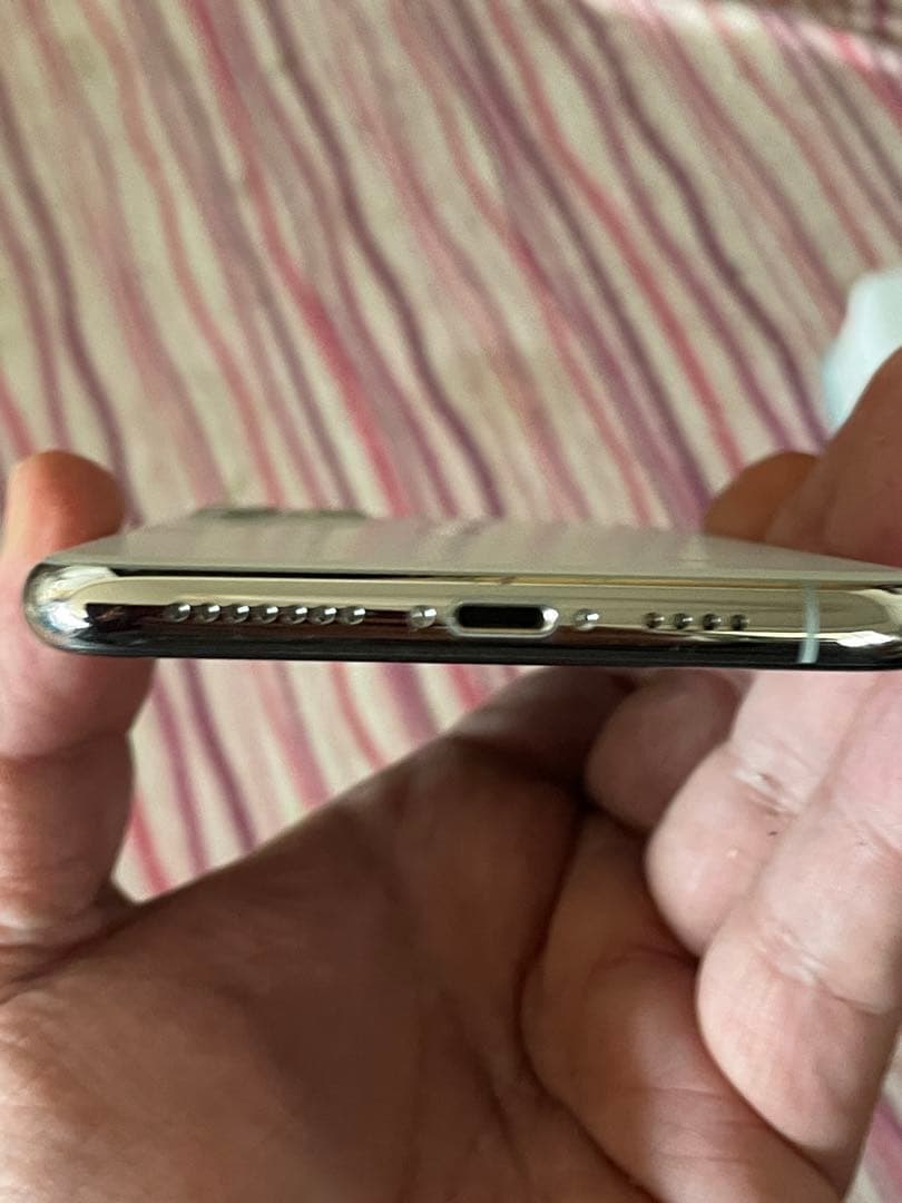 Apple iPhone 11 ProMaxシルバー 本体 64GB 美品