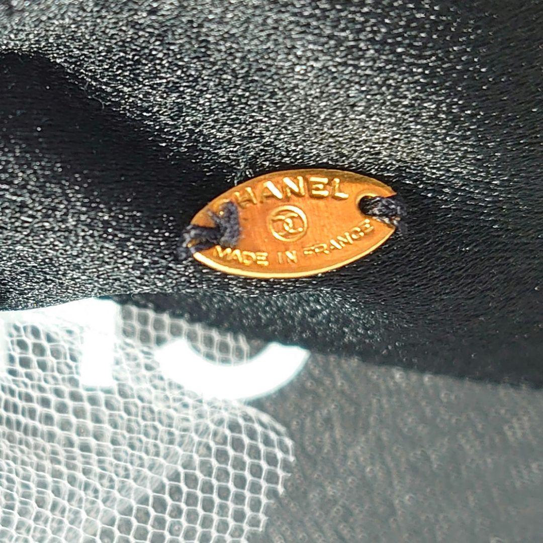 シャネル　コサージュ　リボン　ブローチ　白レース＆黒サテンリボン　メッシュ