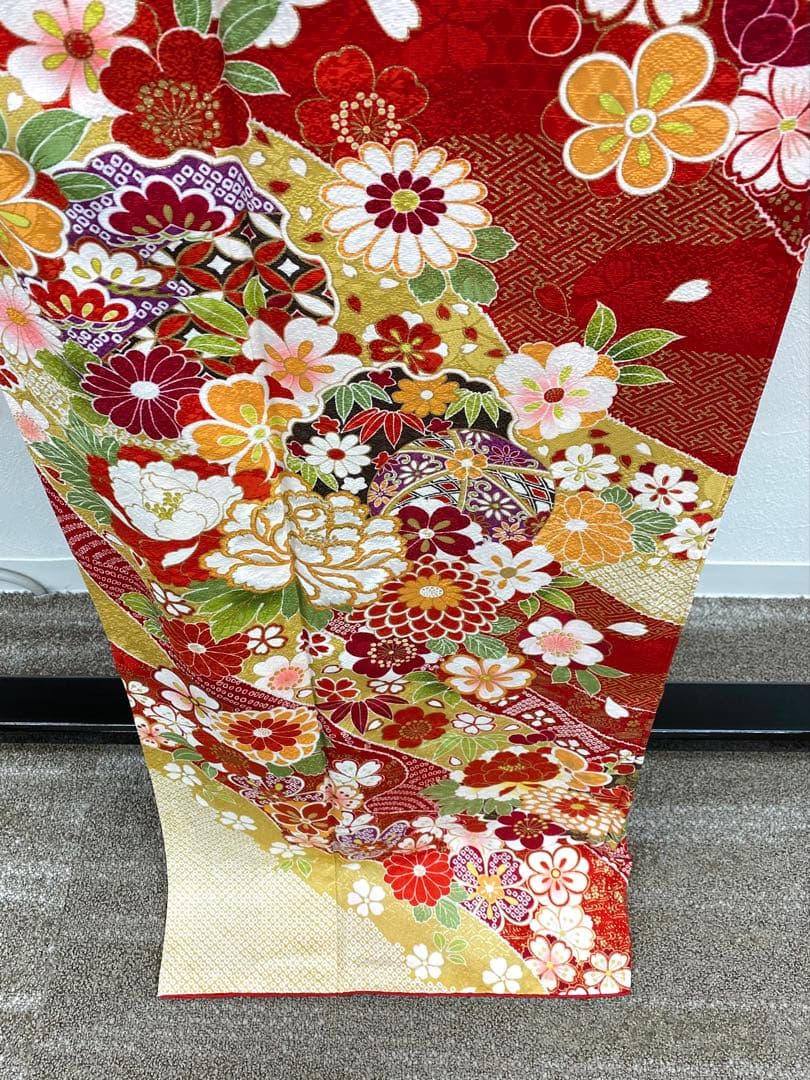 振袖 豪華 刺繍 金彩 紋意匠 身丈167cm 撥水加工済