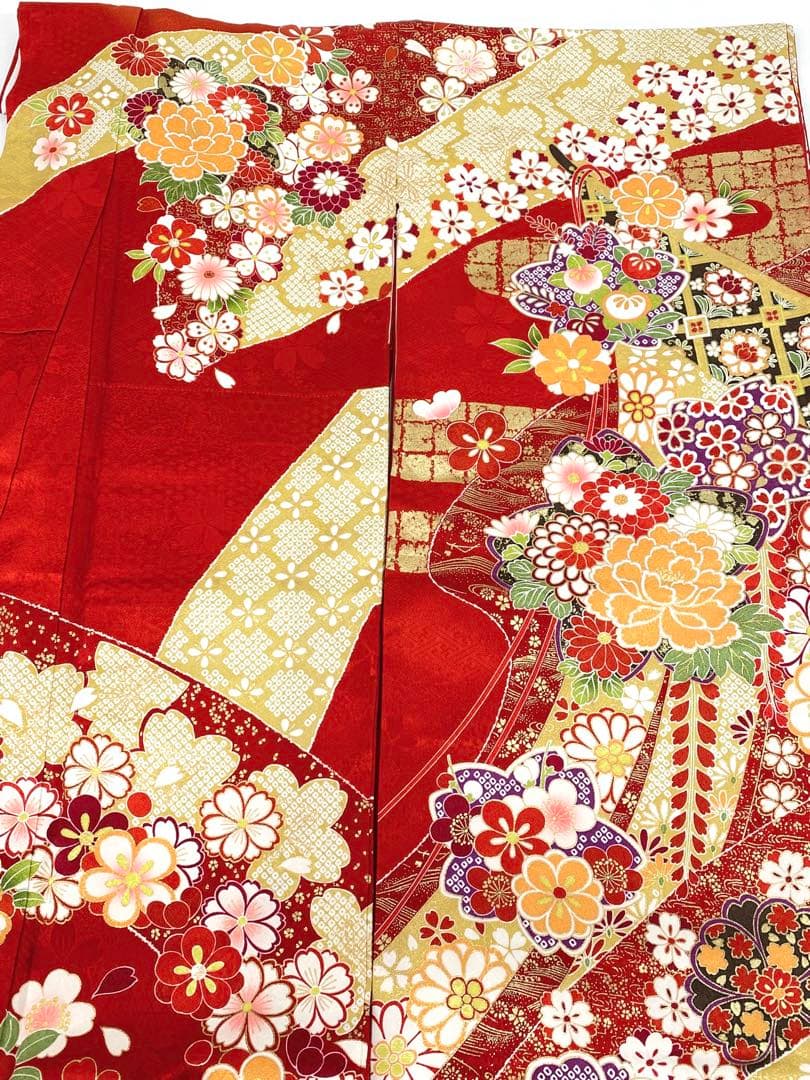 振袖 豪華 刺繍 金彩 紋意匠 身丈167cm 撥水加工済