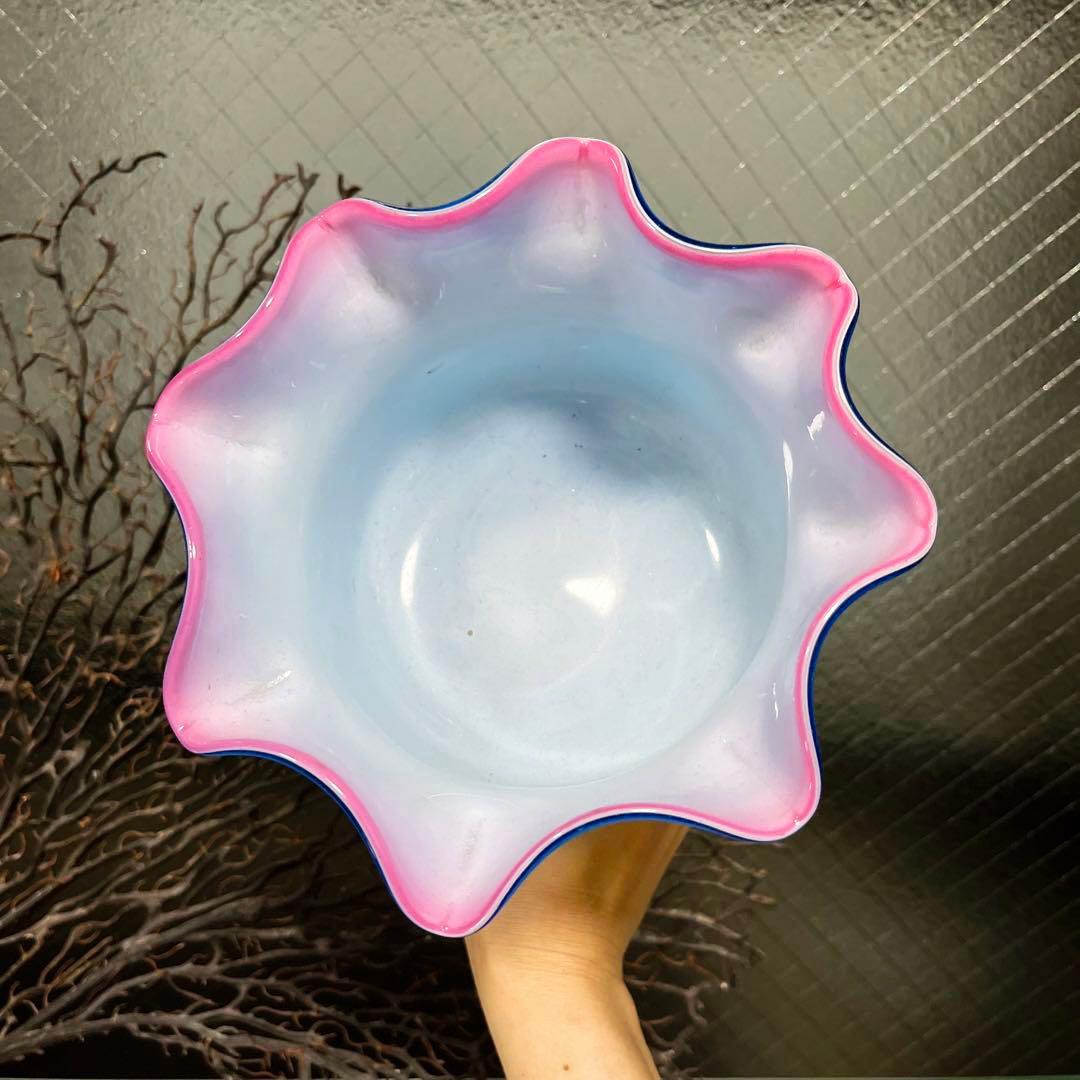 骨董　時代ガラス　希少３色　ピンク色暈し　フリル　盃洗　コンポート　ウラン １客