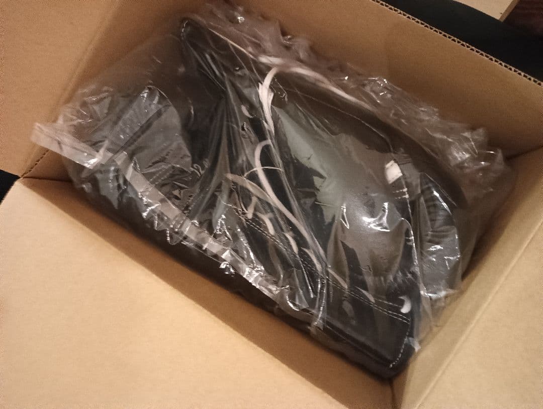 正規品Winning　ウイニング ボクシンググローブ 12oz 新品　箱付き