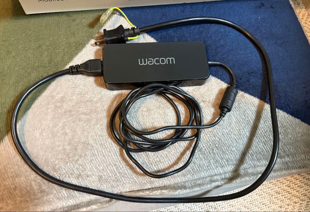 【最終値下げ】Wacom MobileStudio Pro 本体　全部セット