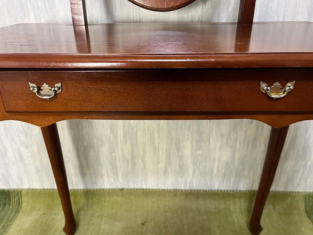 クラシックブラウンドレッサー・鏡付き