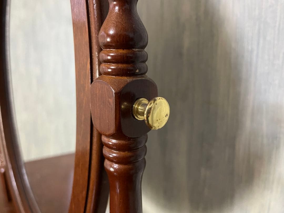 クラシックブラウンドレッサー・鏡付き