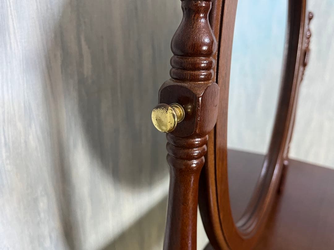 クラシックブラウンドレッサー・鏡付き