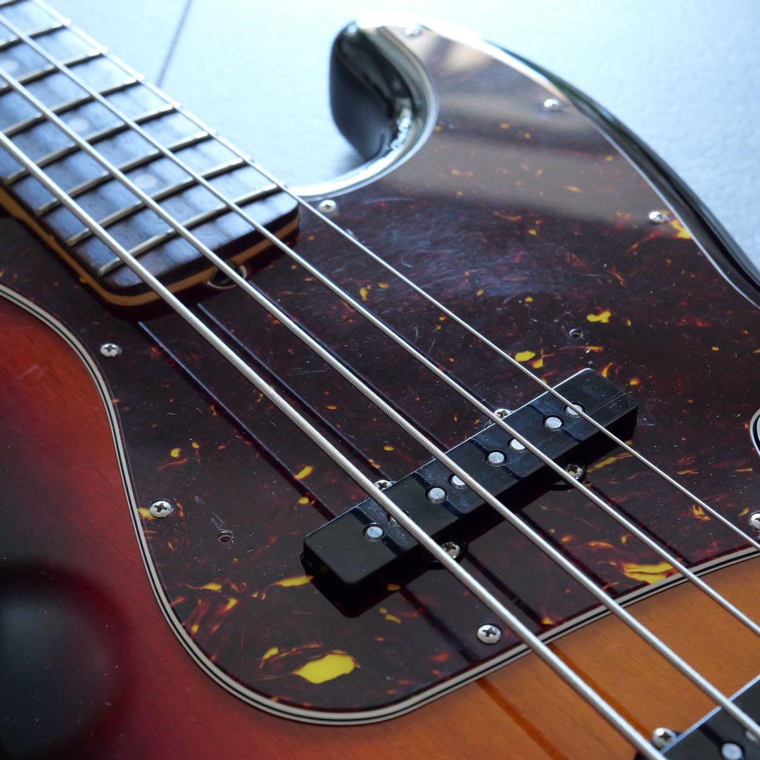 ベース Fender American Professional II JazzBass