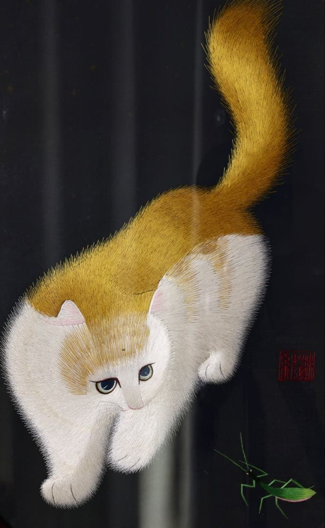 れ*い様 【極上工芸】中国蘇州 両面刺繍 猫とカマキリ 紫檀台付 衝立 高さ74