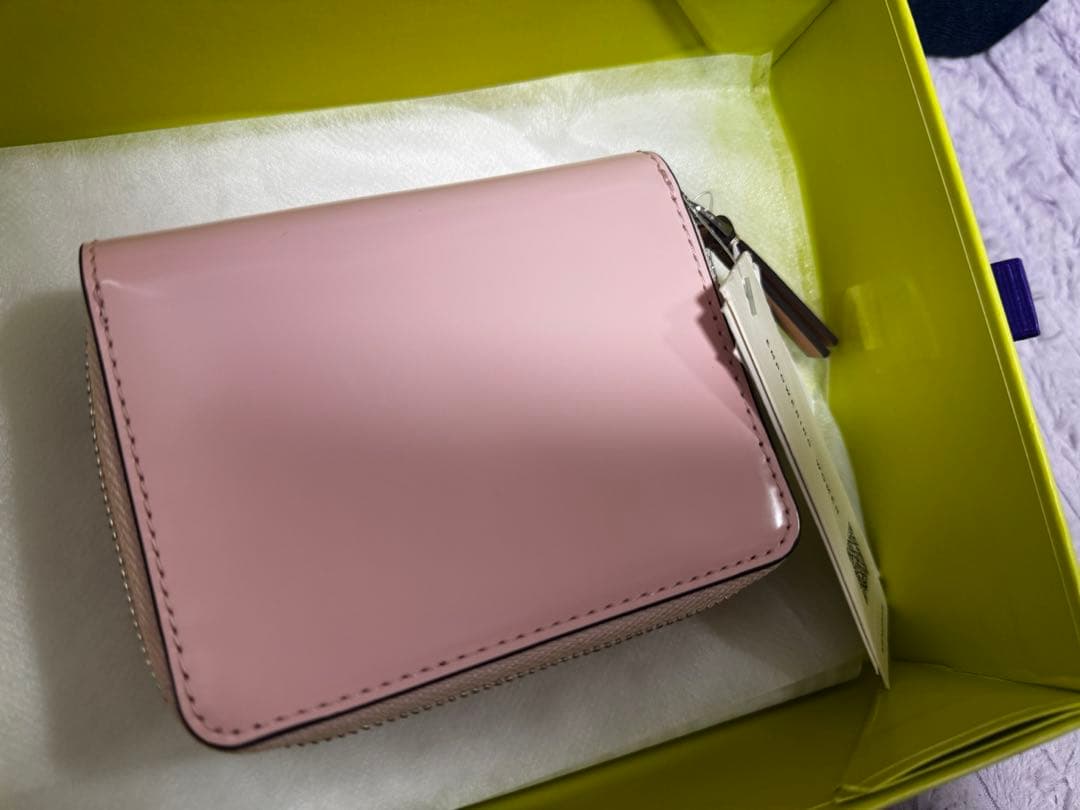 ピンク 二つ折り財布