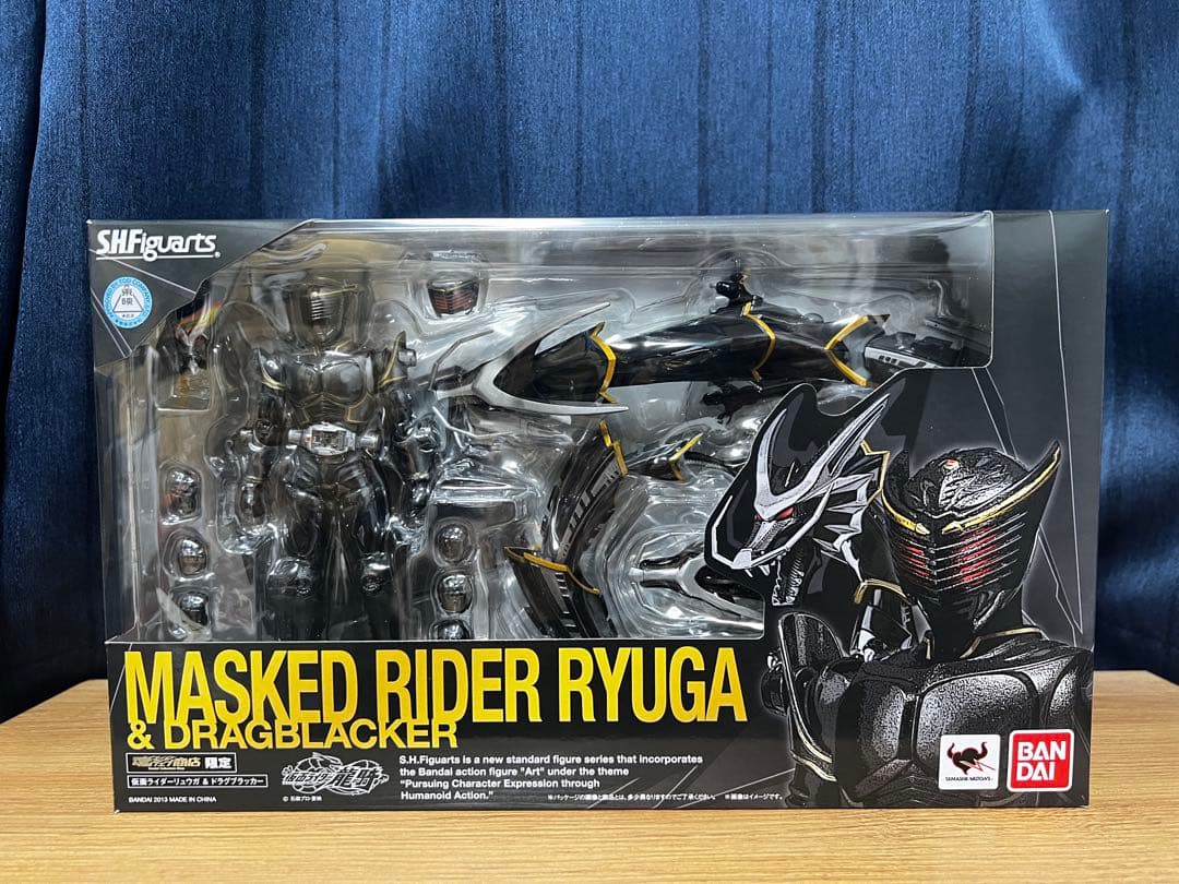 仮面ライダーリュウガ＆ドラグブラッカー 劇場版 仮面ライダー龍騎