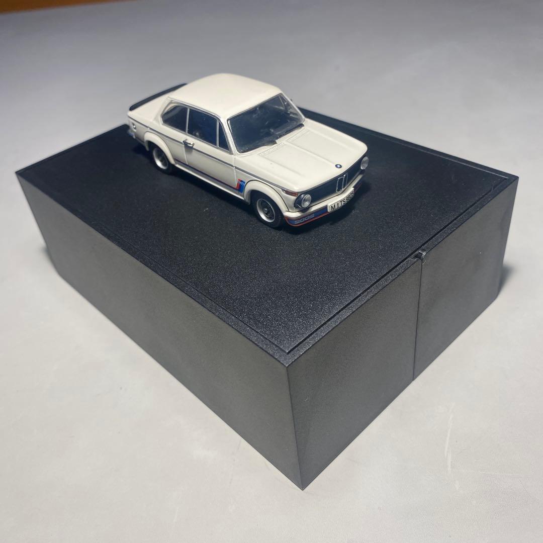 BMW 2002 turbo ミニカー BMWディーラー純正品　ホワイト