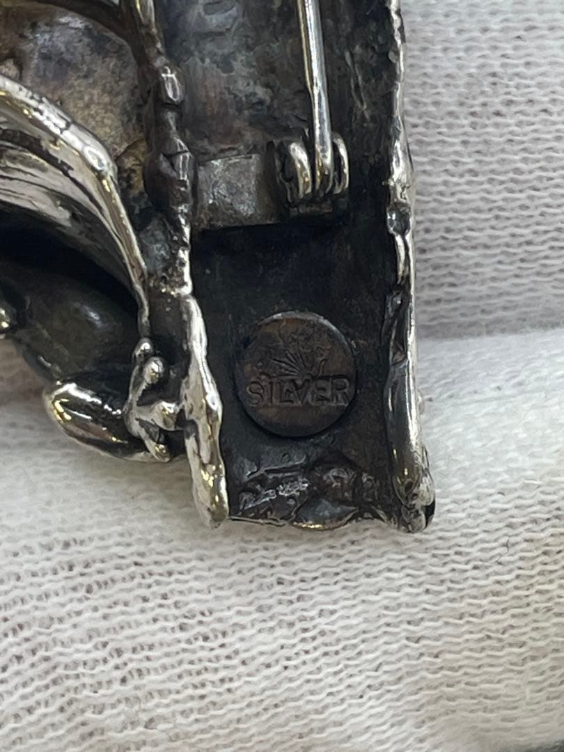 創作工房　KENZO silver 黒真珠ブローチ　カエル　 花モチーフ13mm